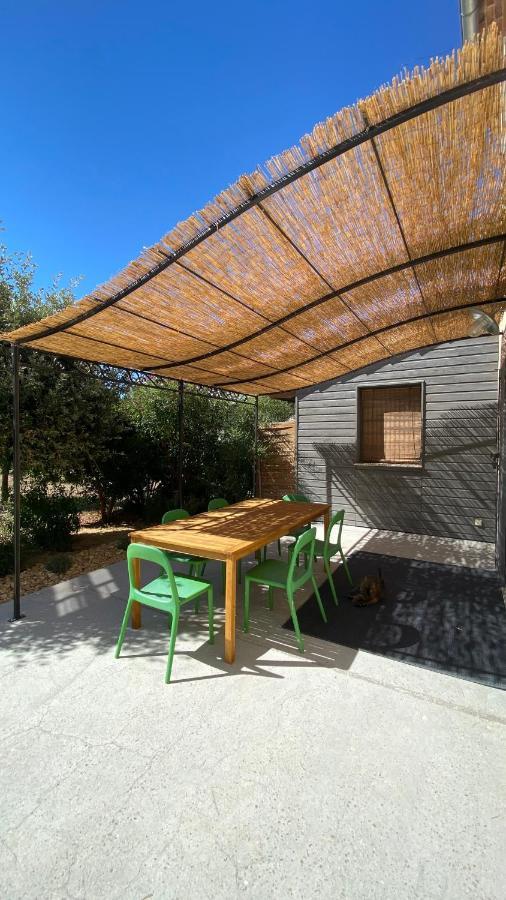Villa Spacieuse Avec Terrasse Et Vue Mont Ventoux Entrechaux Bagian luar foto